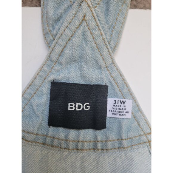 Urban Outfitter BDG Lightwash Distressed Overalls Size 31 W Casual Boho Hippie - Picture 6 of 9